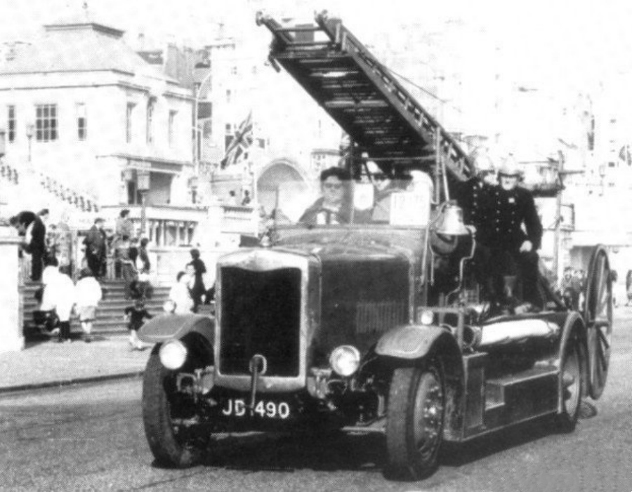 The Development History of Aerial Fire Trucks (9)