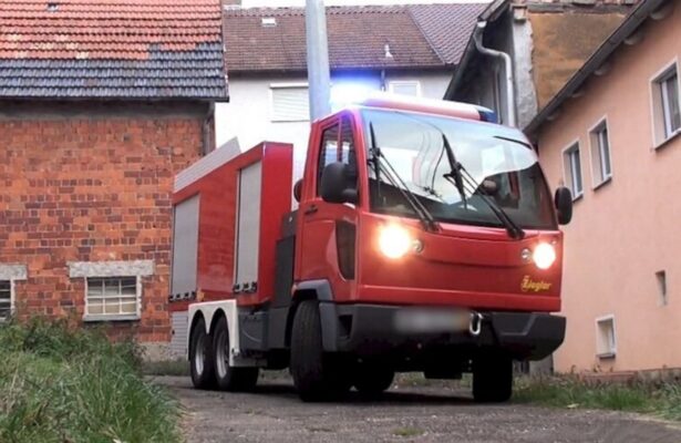 The World's Smallest 3-axle Fire Truck — the 5.97m Ziegler Water Tank Fire Truck