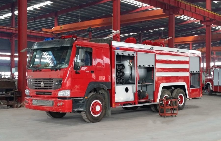 foam fire truck