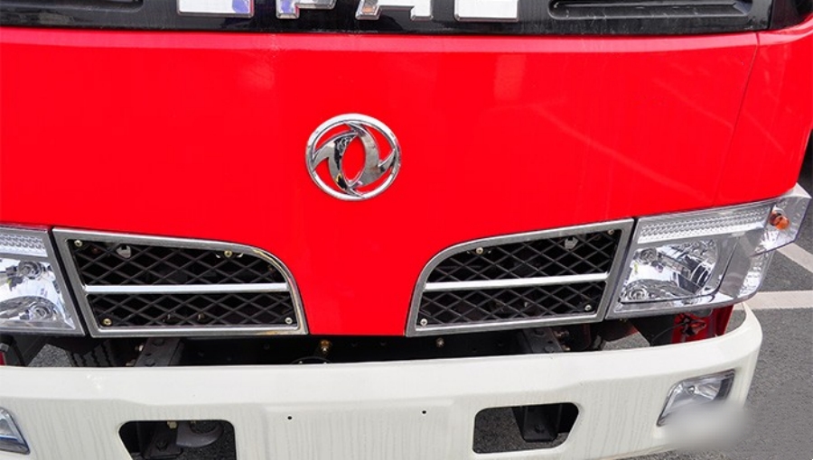 3500L Dongfeng DFAC Furuika Small Fire Truck, Refined Appearance! (2)