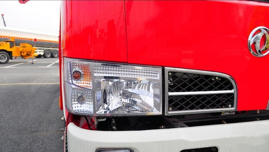3500L Dongfeng DFAC Furuika Small Fire Truck, Refined Appearance! (3)