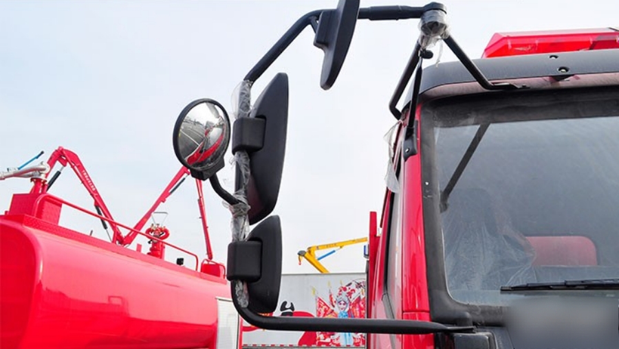 Dongfeng Duolika 4×2 Fire Truck, Stylish and Impressive! (5)