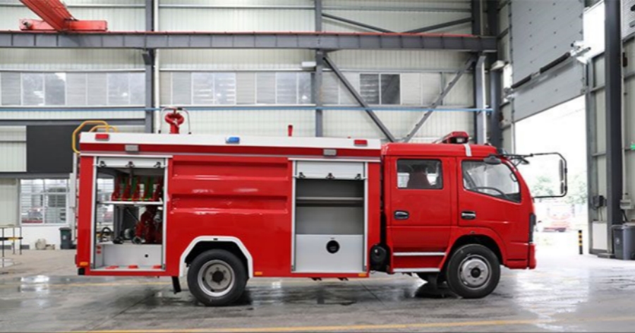 Dongfeng K7 Double-Row EURO VI 5 Ton Water Tanker Fire Truck – Efficient Firefighting! (5)