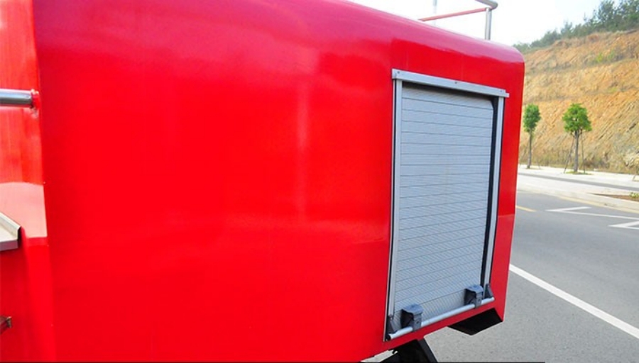 Dongfeng Single-Axle Small Water Tanker Fire Truck, the Alleyway Elf! (6)