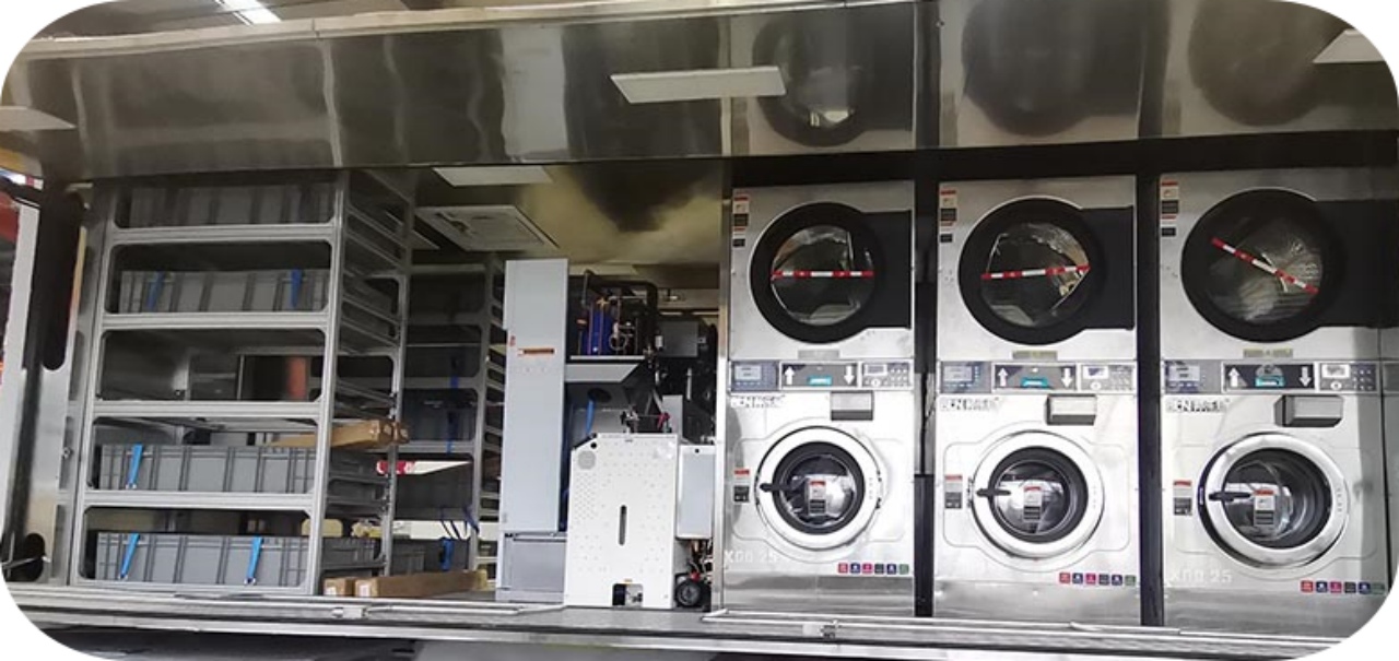 Emergency Rescue Mobile Laundry Truck (2)