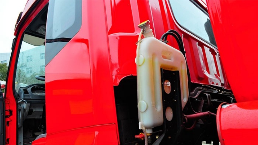 Foton Auman ETX 8×4 Water Tanker Fire Truck, Powerful Performance! (2)