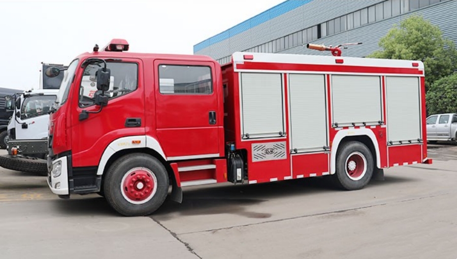 Foton Aumark Double-Cabin Euro VI 6 CBM Foam Fire Truck — A Firefighting Powerhouse! (4)