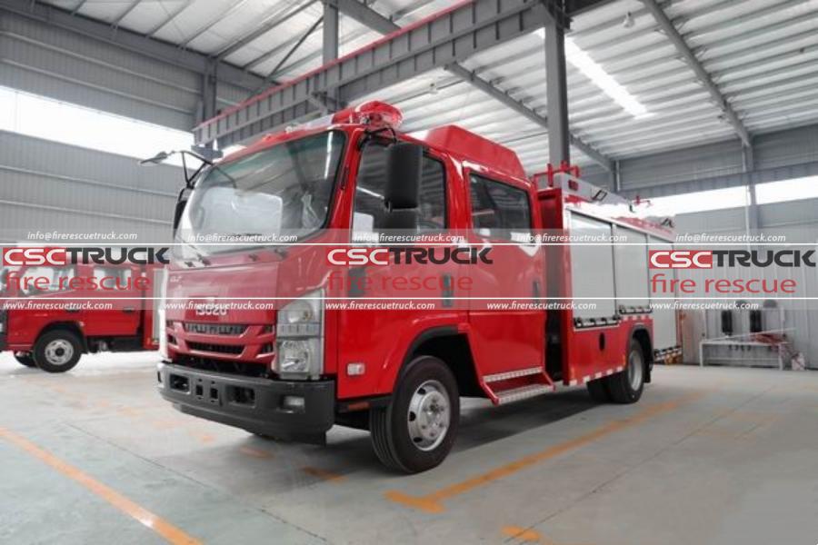 ISUZU ELF Double-Cab 3.5-Ton Foam Fire Truck, Eco-Friendly and Practical!