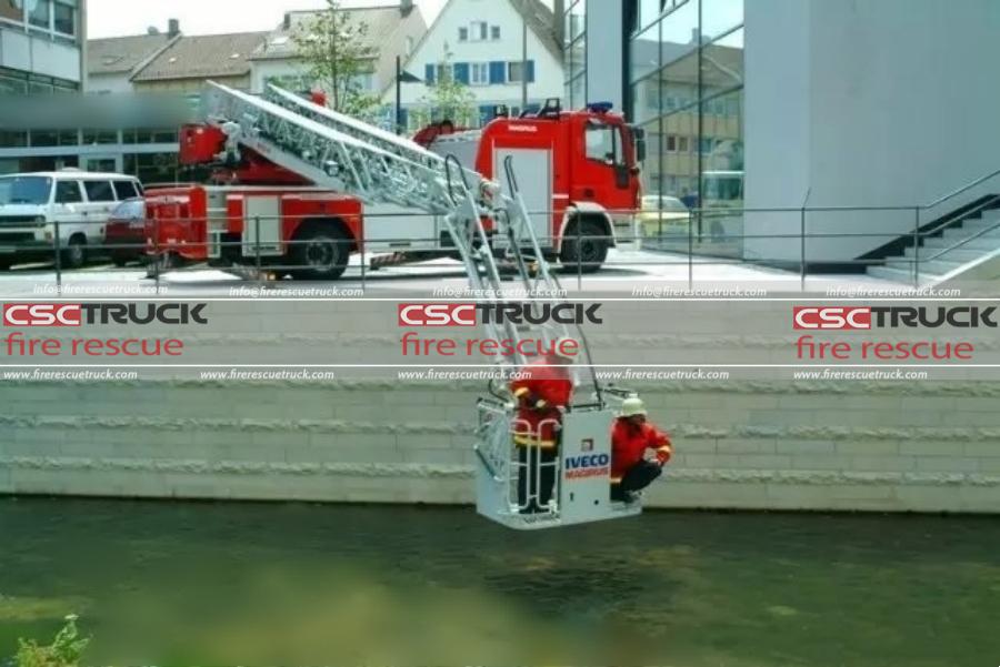 CAMION POMPIER grande échelle MAGIRUS DLK23-12 1/43