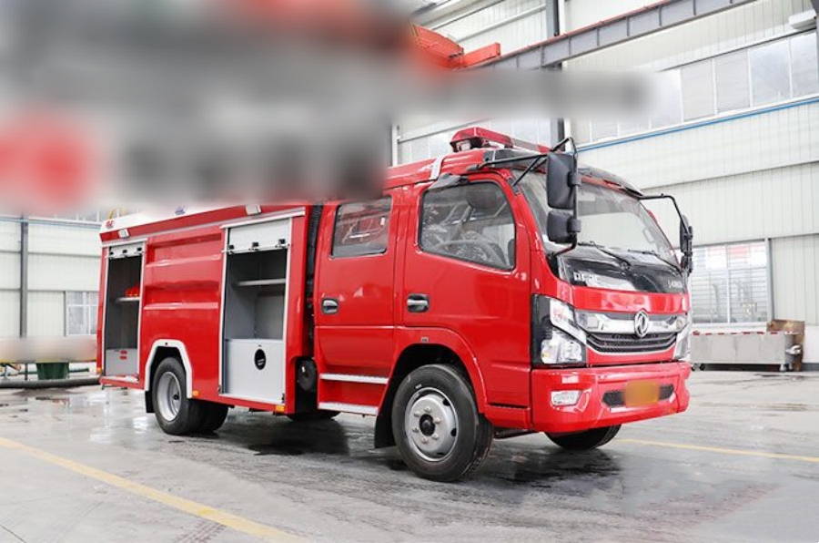 Review of the Dongfeng K7 Double-Row EURO VI Water Tanker Fire Truck Cab
