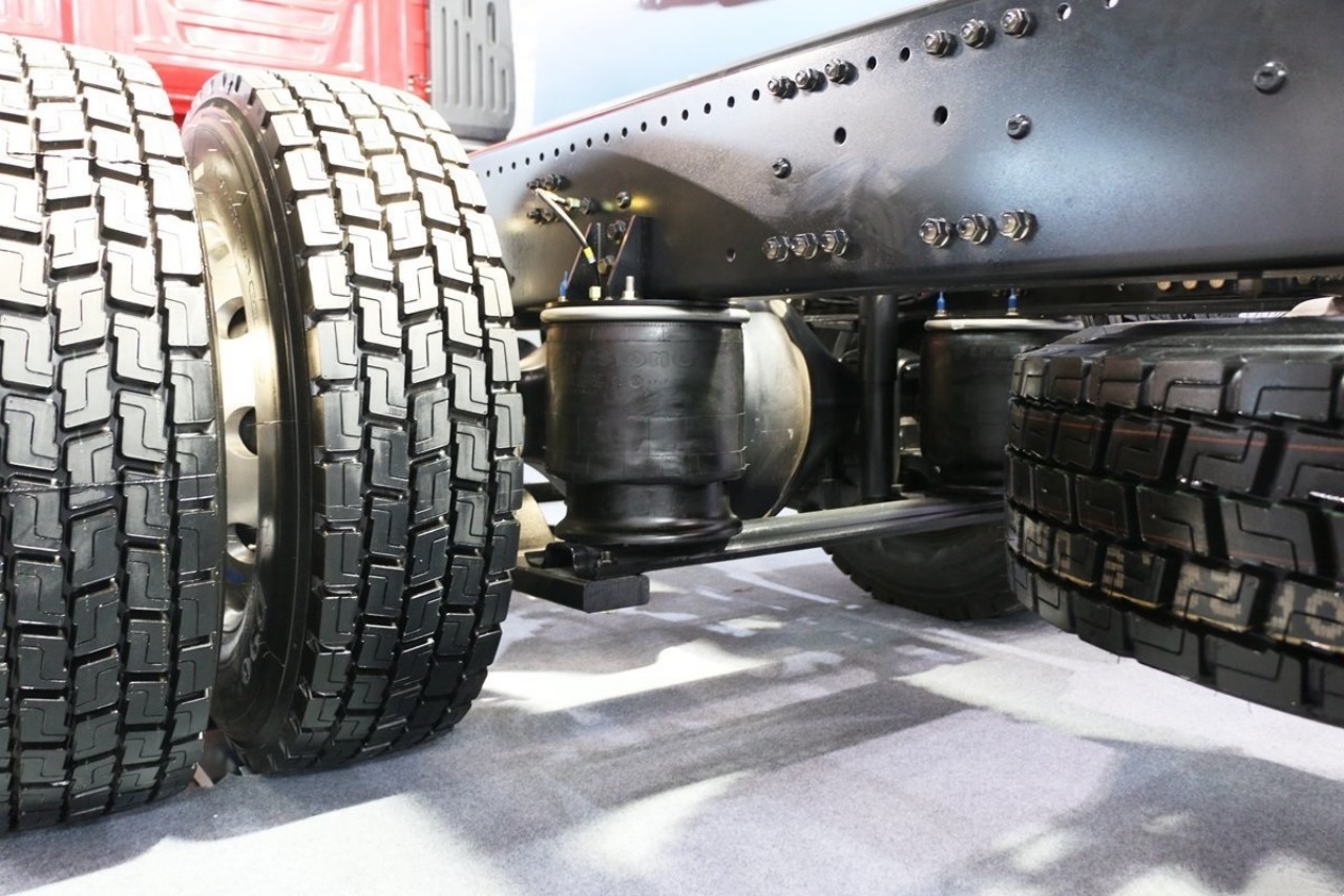 SAIC Hongyan 4-door Fire Truck — a Specialized Vehicle for Dedicated Use! (8)