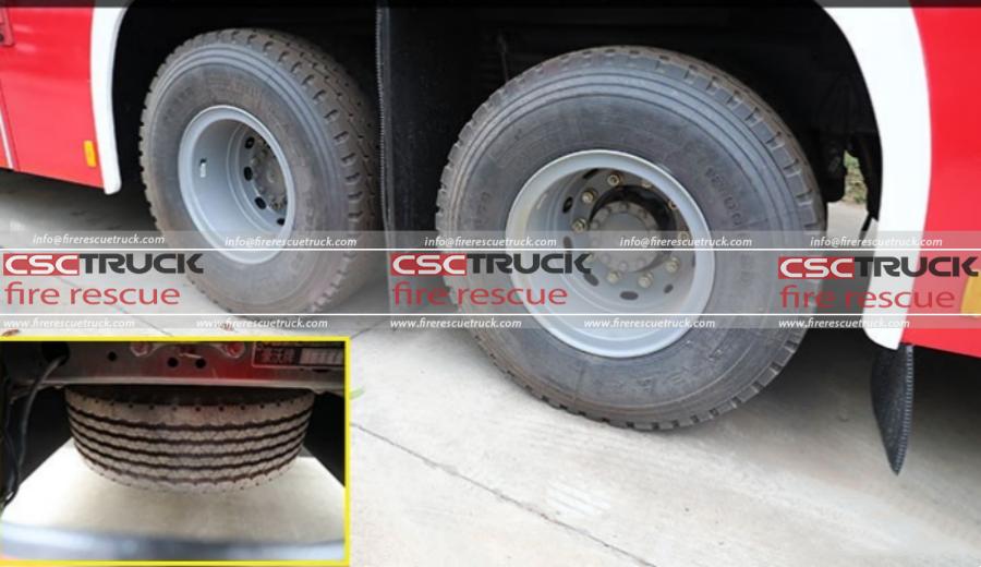 Trakk tat-tifi tan-nar SINOTRUK HOWO 6X4 EURO VI 12 CBM bil-fowm — Tifi tan-nar effiċjenti! (3)