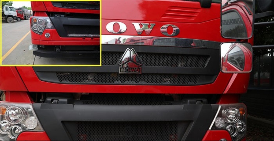 Specializes in Extinguishing Oil Fires, the Sinotruk HOWO TX 8X4 EURO VI Double-row Foam Fire Truck (2)