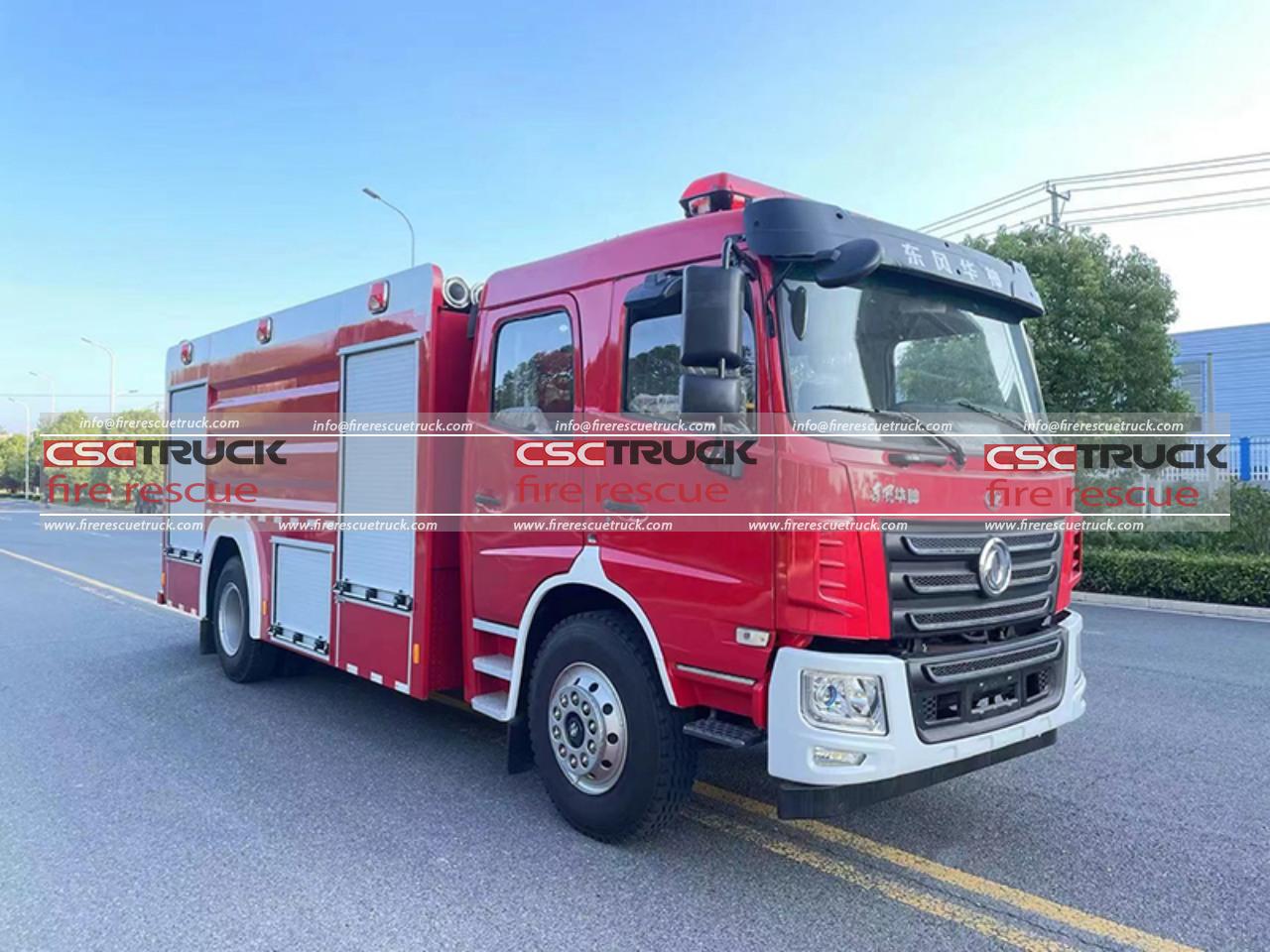 6 Wheelers 8CBM Foam Fire Engine (2)