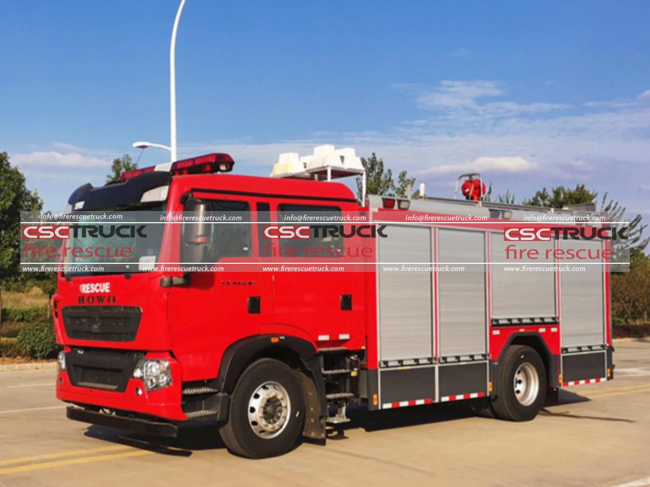 HOWO T5G-S 5000L Foam Fire Engine