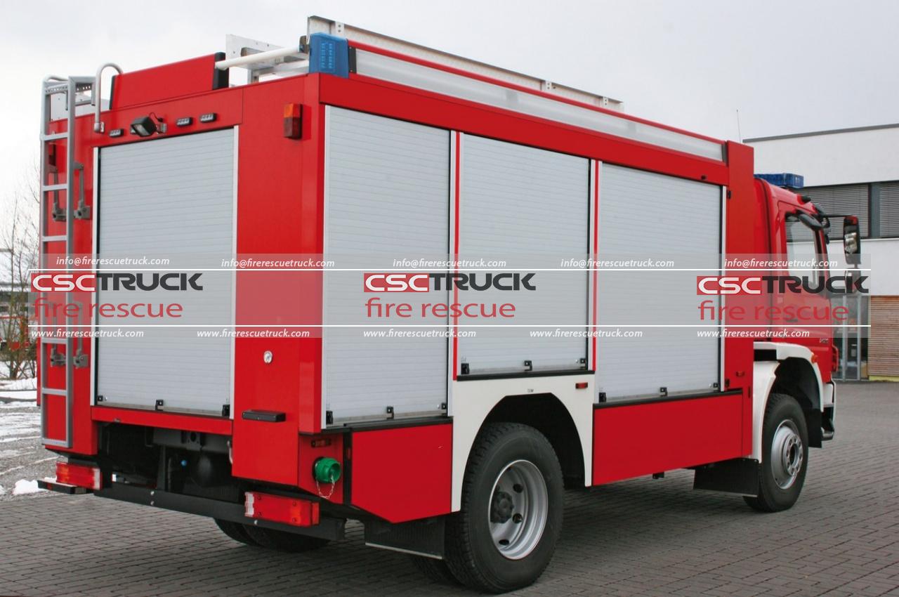 Mercedes-Benz 4x4 4500L Water Foam Fire Truck (2)