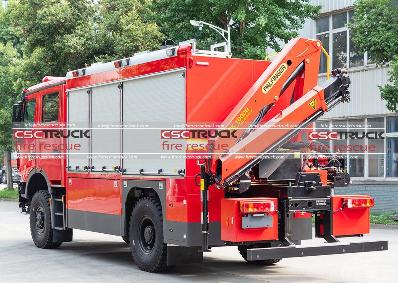 4x4 Rescue Truck Mounted 6ton PALFINGER Crane (3) 4x4 Rescue Truck Mounted 6ton PALFINGER Crane (3)
