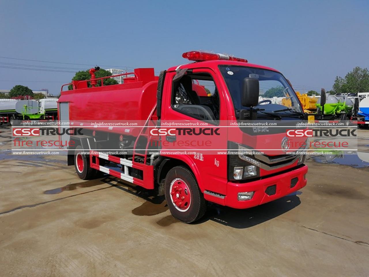 4500L Mobile Water Tank Fire Engine (2) 4500L Mobile Water Tank Fire Engine (2)