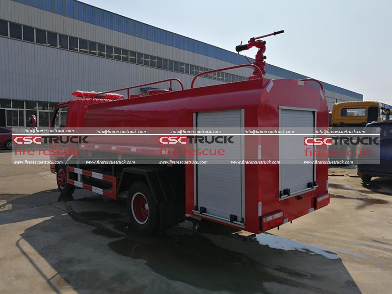 4500L Mobile Water Tank Fire Engine (4) 4500L Mobile Water Tank Fire Engine (4)