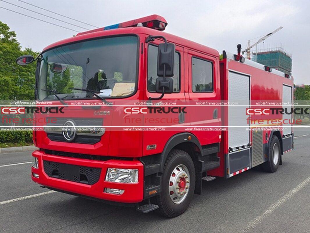 Autocisternă de pompieri cu apă și spumă de 6 CBM - Autocisternă de salvare