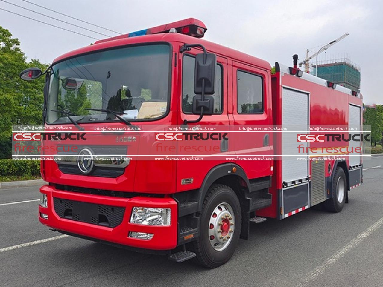 6 CBM Water Foam Tanker Fire Truck