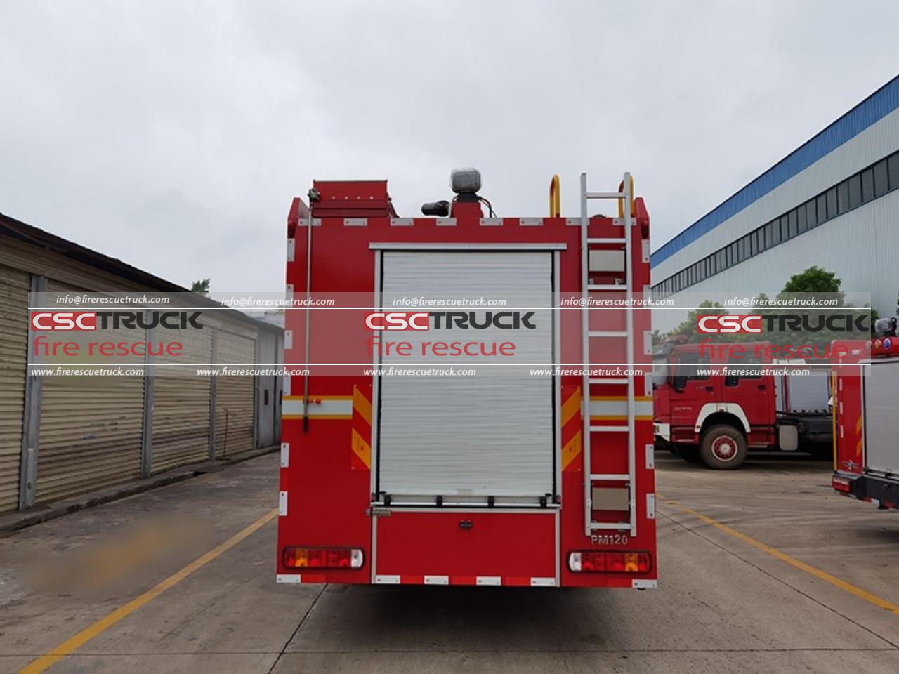 HOWO 16ton Water Foam Fire Engine (4) HOWO 16ton Water Foam Fire Engine (4)