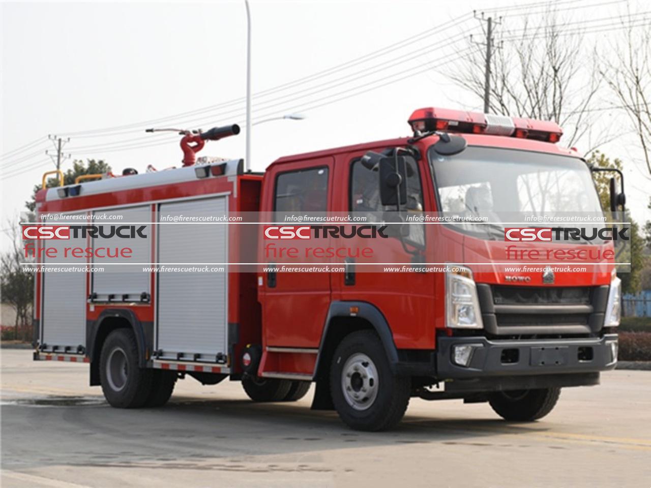 HOWO 4ton Mobile Water Foam Fire Truck (2)