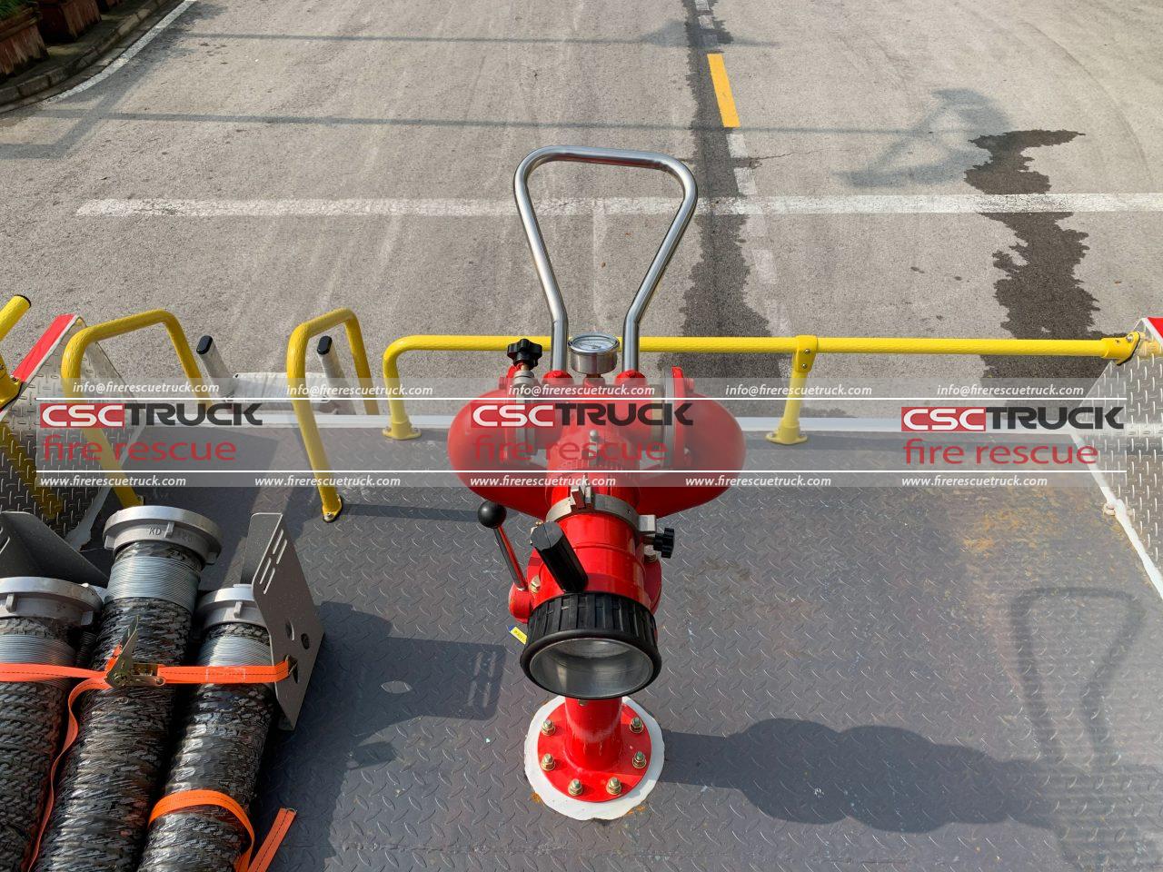 4x4 3t Small Water Fire Engine (5) 4x4 3t Small Water Fire Engine (5)