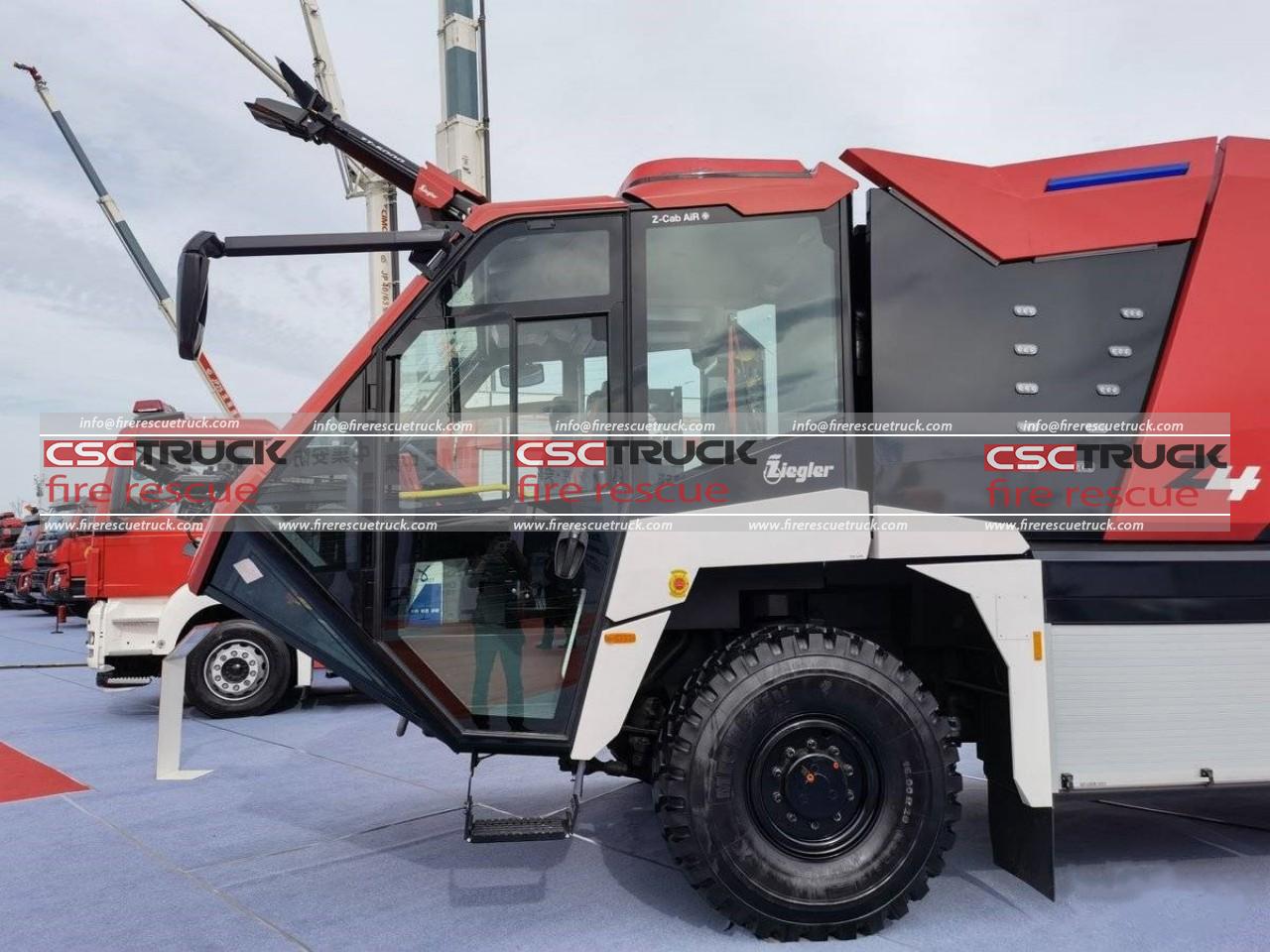Powered by 770 Horsepower Engine Exploring the Ziegler 4x4 Airport Fire Truck (2)