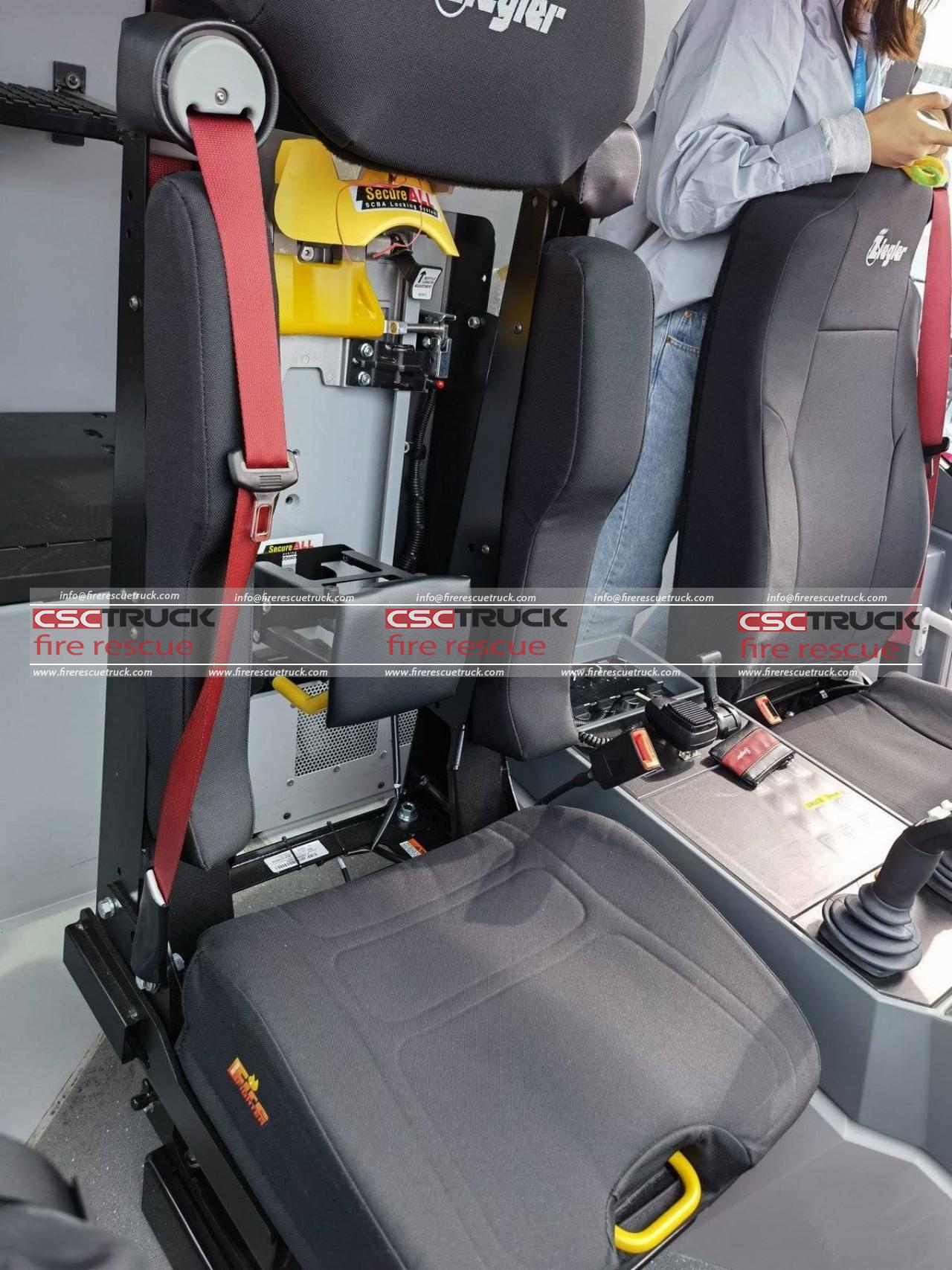 Powered by 770 Horsepower Engine Exploring the Ziegler 4x4 Airport Fire Truck (5)
