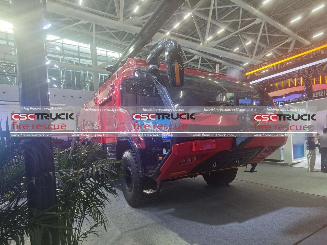 Ziegler 6X6 14000L Airport Firefighting Truck​ (3)