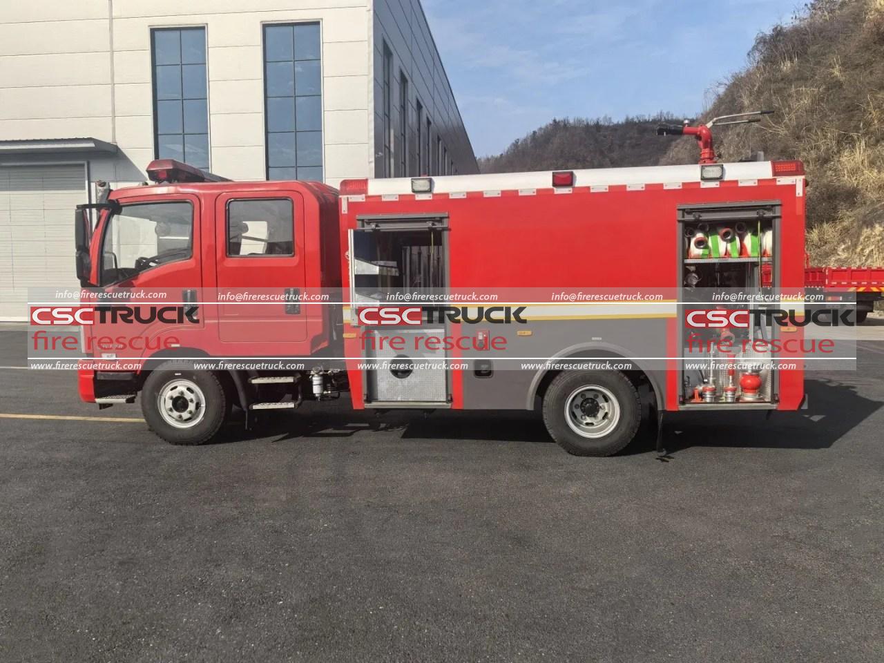 4WD 7000L Water Tender Fire Truck (6) 4WD 7000L Water Tender Fire Truck (6)