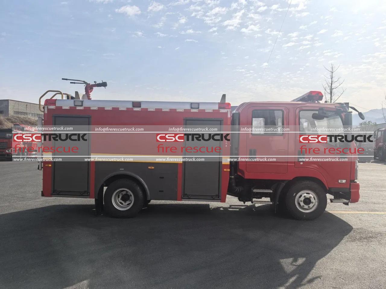 4WD 7000L Water Tender Fire Truck (7)