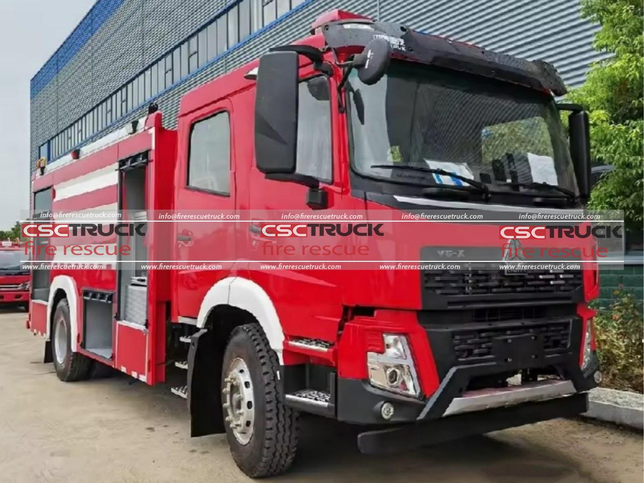 HOWO 2000L Small Water Tanker Fire Truck