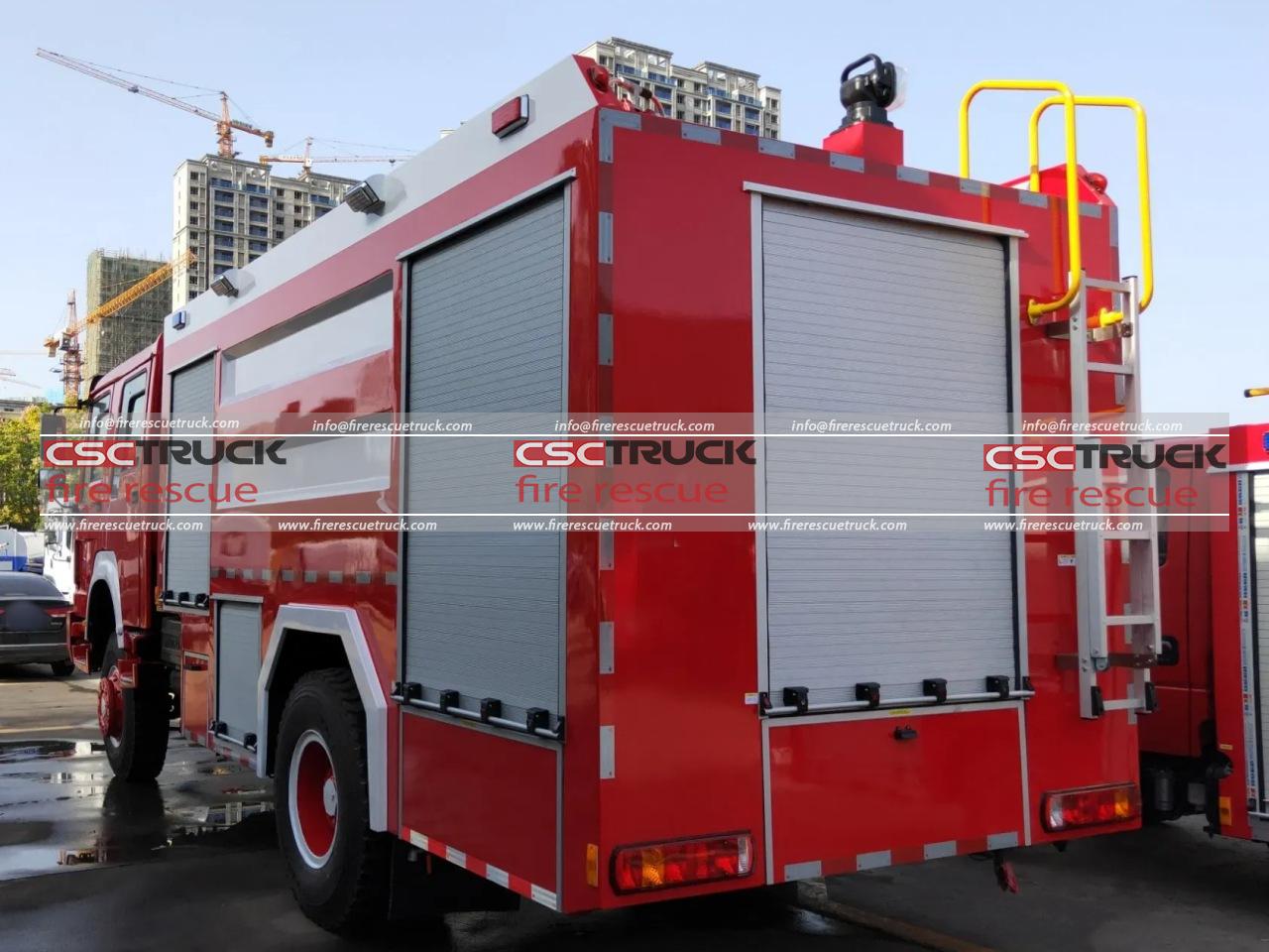 HOWO 4x4 8000L Water Foam Tanker Fire Truck (4) HOWO 4x4 8000L Water Foam Tanker Fire Truck (4)