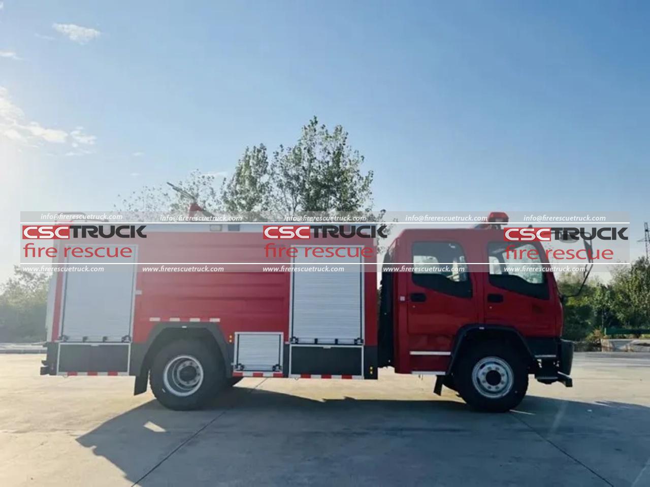 ISUZU 8t Water Foam Tanker Fire Truck (5) ISUZU 8t Water Foam Tanker Fire Truck (5)
