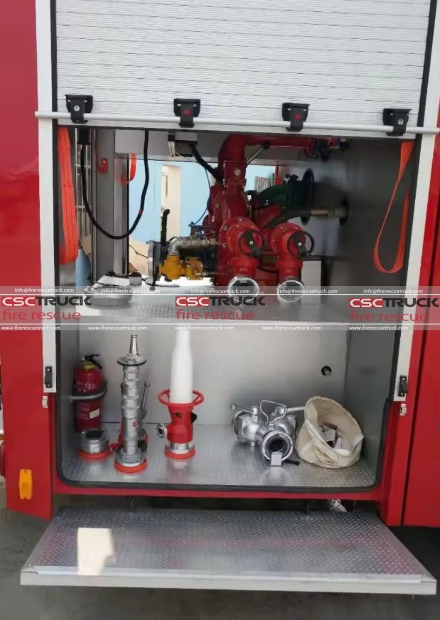 ISUZU GIGA 3 CBM Pumper Fire Engine (7) ISUZU GIGA 3 CBM Pumper Fire Engine (7)