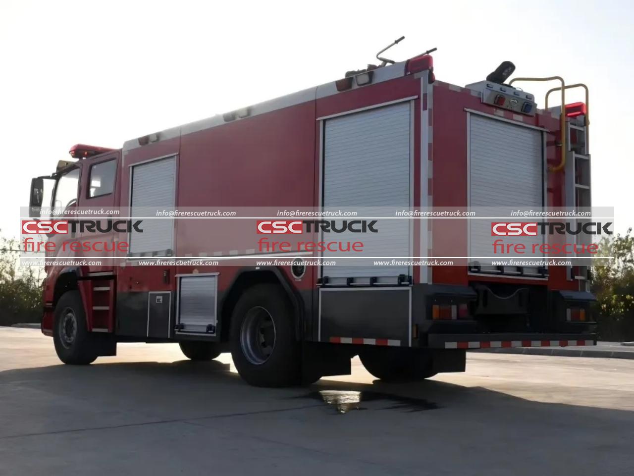 ISUZU GIGA 4x4 7CBM Water Foam Fire Tender (3) ISUZU GIGA 4x4 7CBM Water Foam Fire Tender (3)