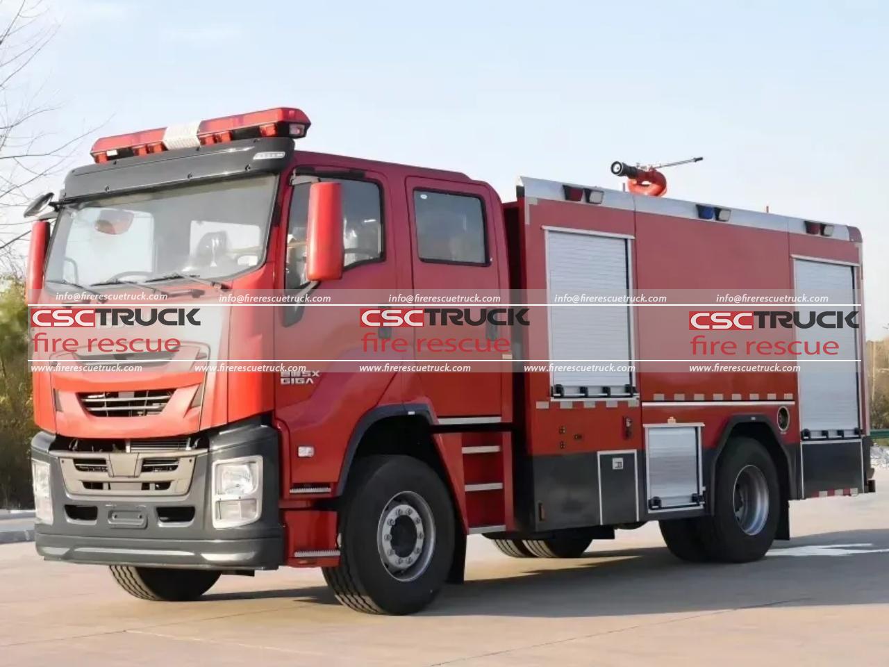 ISUZU GIGA 4x4 7CBM Water Foam Fire Tender
