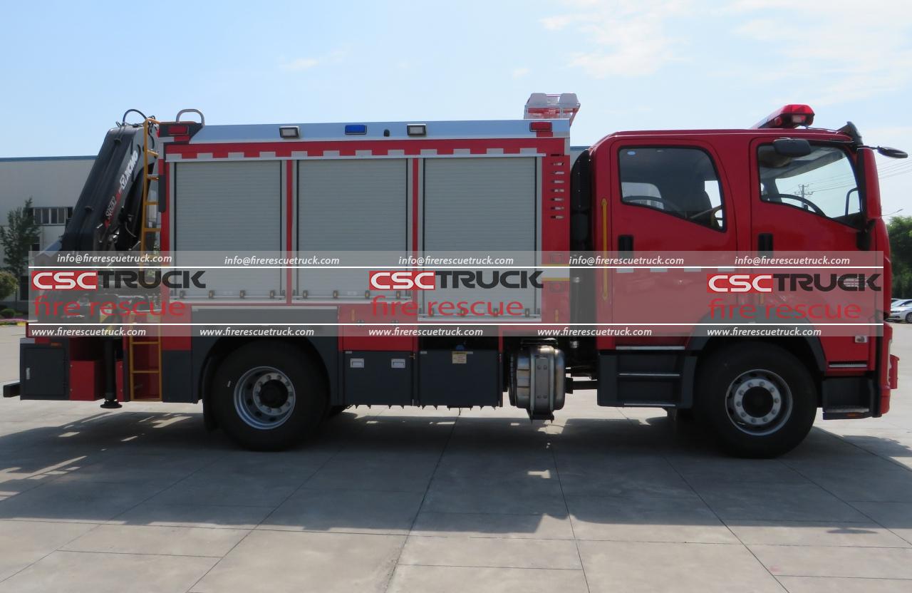いすゞギガレスキュー消防車搭載型5トンXCMGクレーン - 消防救助車