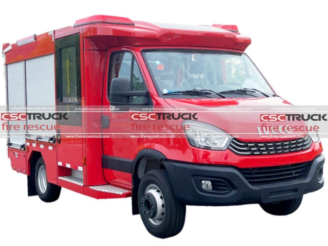 IVECO 1000L Mini Water Foam Fire Truck