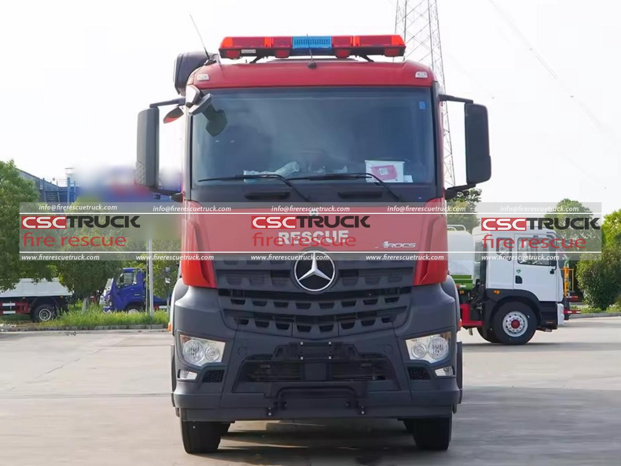Mercedes Benz 18T Water Foam Tank Fire Vehicle (3) Mercedes Benz 18T Water Foam Tank Fire Vehicle (3)