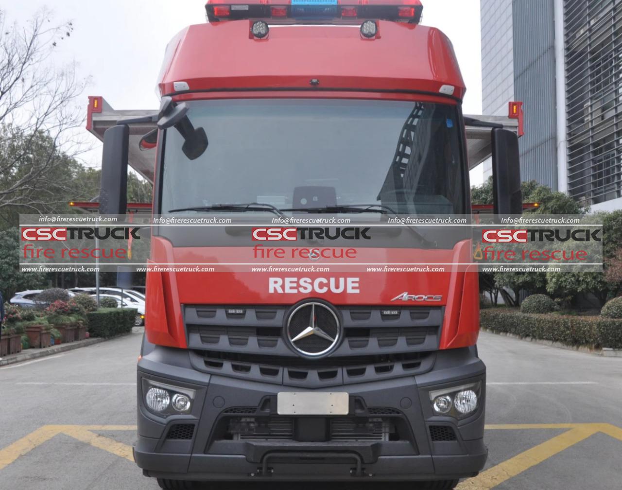 Mercedes Benz 4T UAV Carrier Tanker Fire Truck (2)