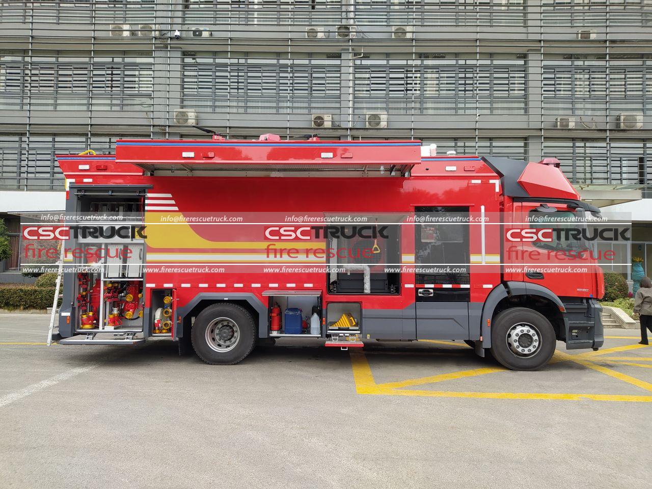 Mercedes Benz 4T UAV Carrier Tanker Fire Truck (3) Mercedes Benz 4T UAV Carrier Tanker Fire Truck (3)