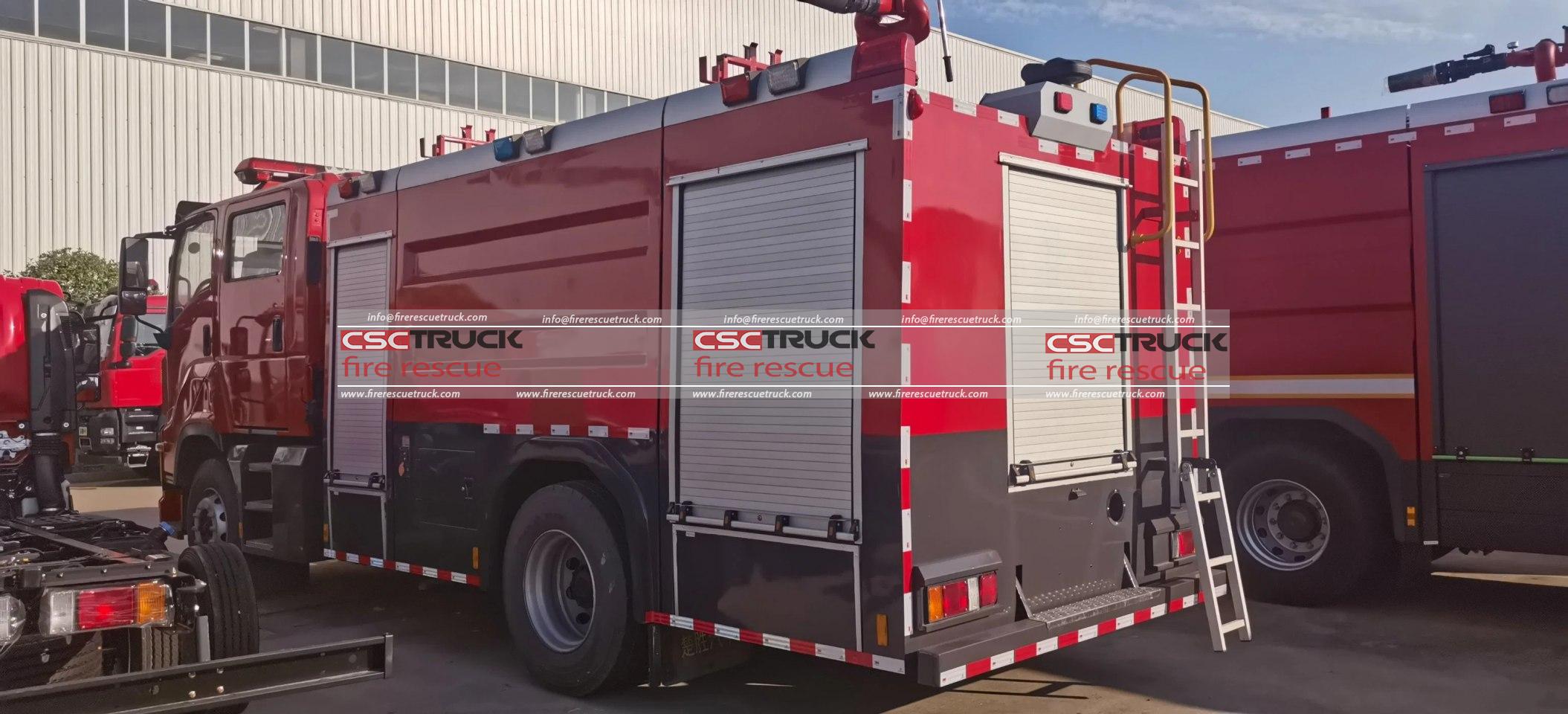 ISUZU GIGA 17000L Water Bowser (3)