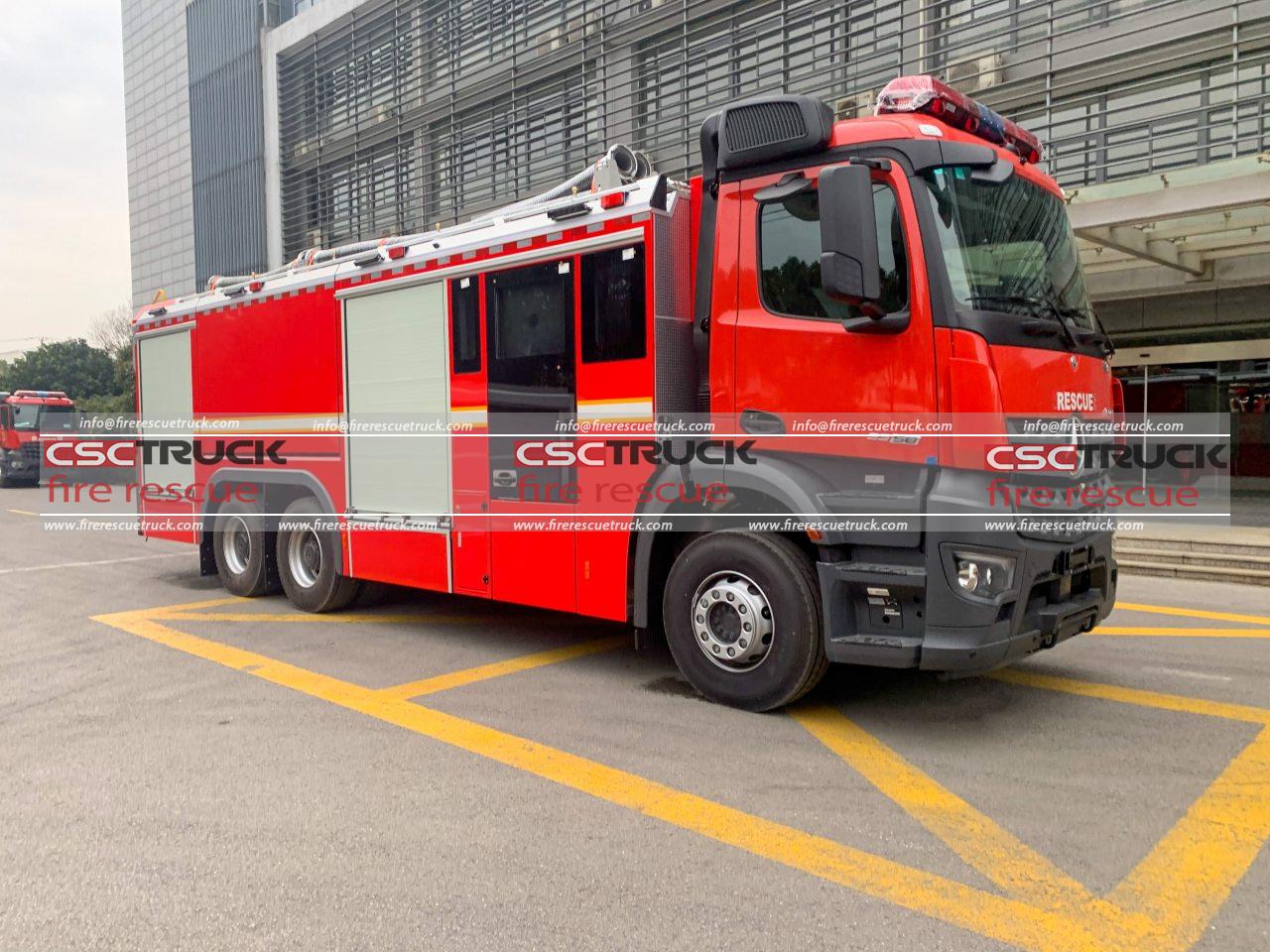 Mercedes Benz 10 Wheelers 12T Foam Fire Truck (2)