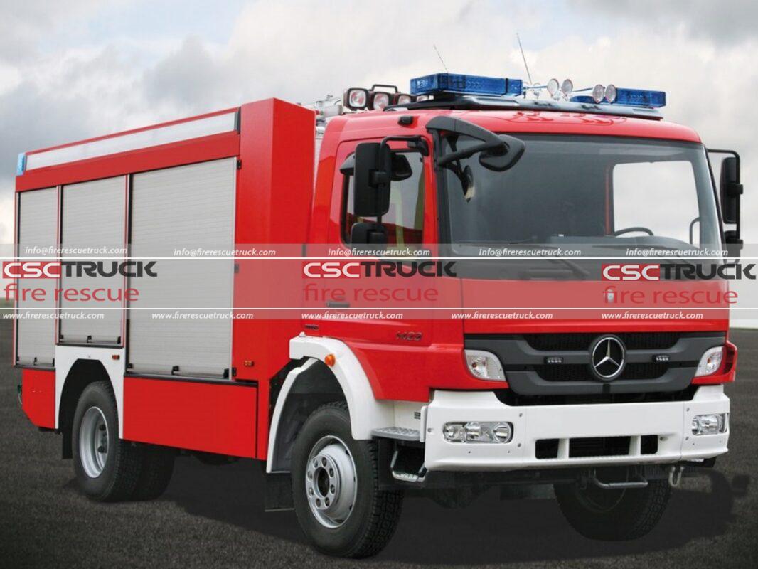 Mercedes-Benz 4x4 4500L Water Foam Fire Truck