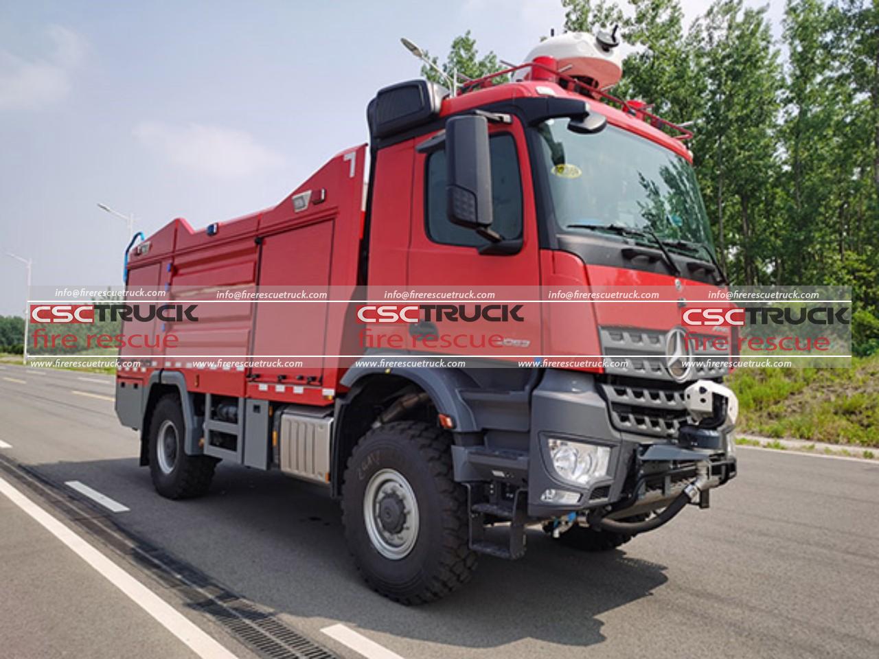 Mercedes Benz 4x4 6CBM Airport Fire Engine