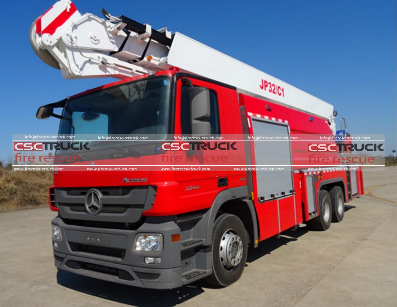 Benz 32M Water Foam Tower Fire Truck