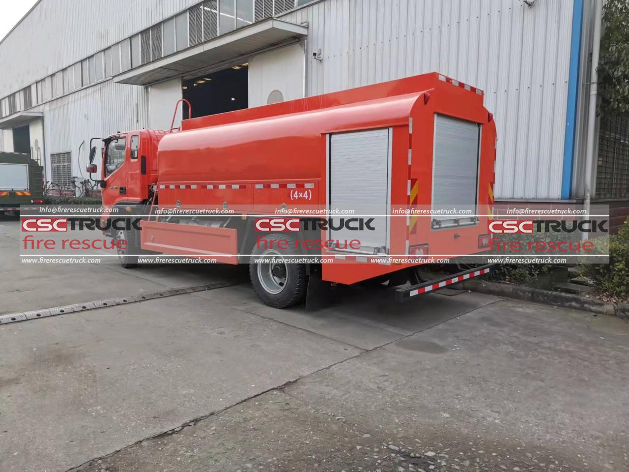 FOTON 4x4 8t Water Tender Fire Truck (1)